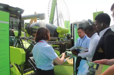 合作共贏，務(wù)實推進中非經(jīng)貿(mào)關(guān)系——首屆中非經(jīng)貿(mào)博覽會的里程碑意義